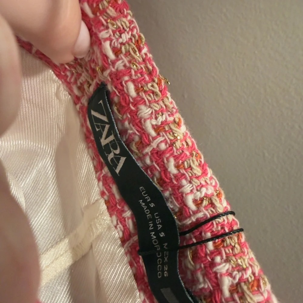 NEW WITH TAGS! Zara Pink Tweed Skort Size: Small - Picture 4 of 6